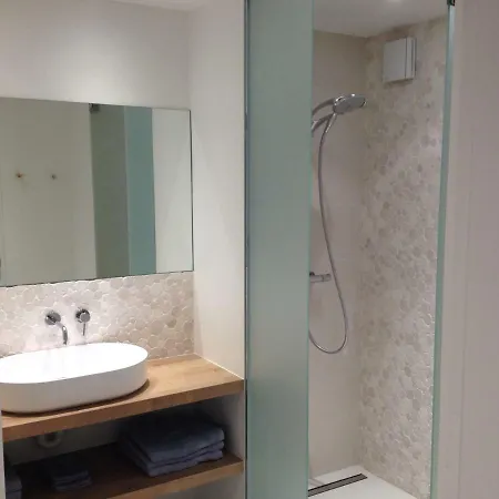 Apartment Prachtig Ingericht Met Frontaal Zeezicht In Duinbergen *