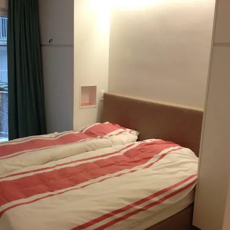 Prachtig Ingericht Met Frontaal Zeezicht In Duinbergen * Knokke-Heist