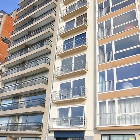 Apartment Prachtig Ingericht Met Frontaal Zeezicht In Duinbergen Knokke-Heist